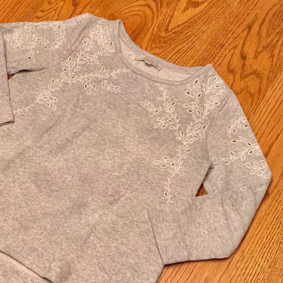 "LOFT" delicately decorated grey sweatshirt-like top, M - Picture 2 of 13